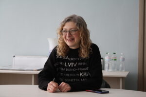 (Українська) Британська журналістка провела майстер-клас для студентів ФМВ