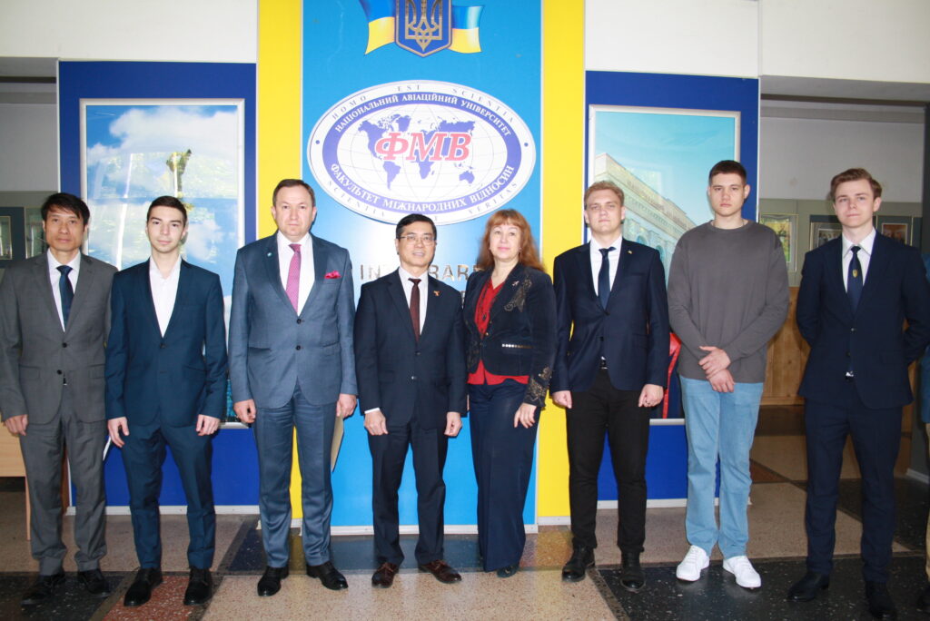 (Українська) НАУ відвідав Надзвичайний та Повноважний Посол Соціалістичної Республіки В’єтнам в Україні 
