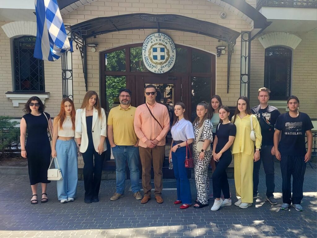 Зустріч студентів ФМВ з Надзвичайним та Повноважним Послом Грецької республіки в Україні